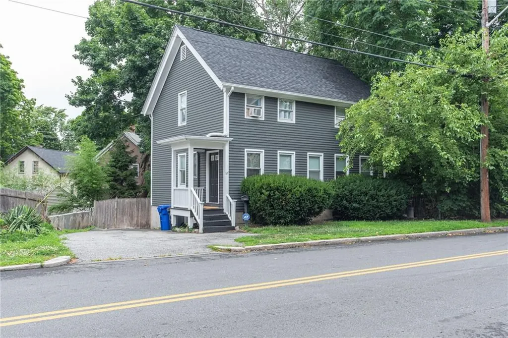 127 Pidge Avenue Pawtucket RI 02860