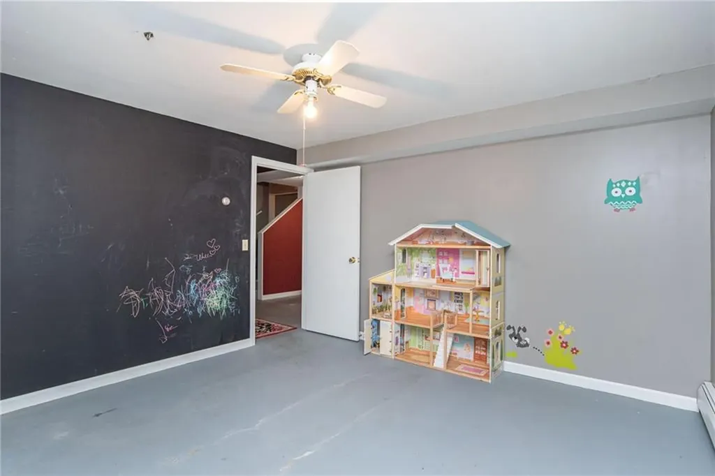 127 Pidge Avenue Pawtucket RI 02860