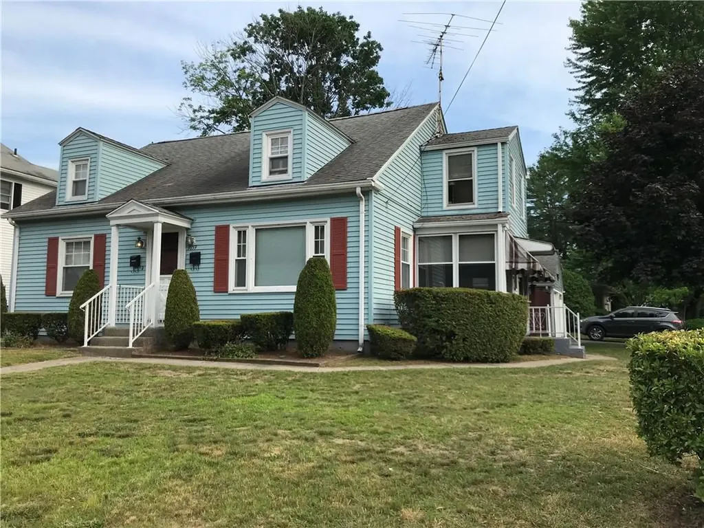 1059 Diamond Hill Road Woonsocket RI 02895