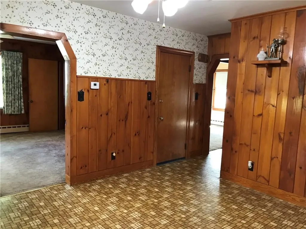 1059 Diamond Hill Road Woonsocket RI 02895