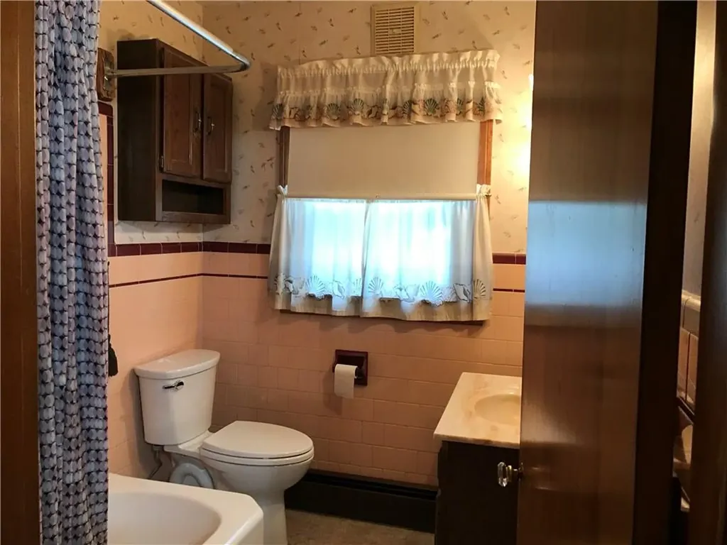 1059 Diamond Hill Road Woonsocket RI 02895