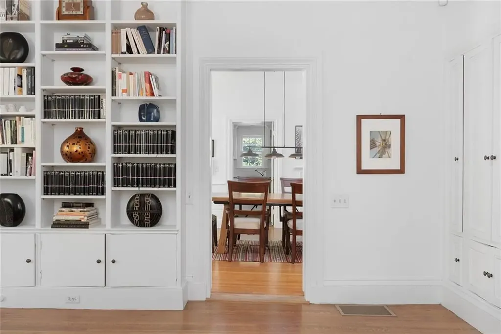 102 Williams Street Providence RI 02906
