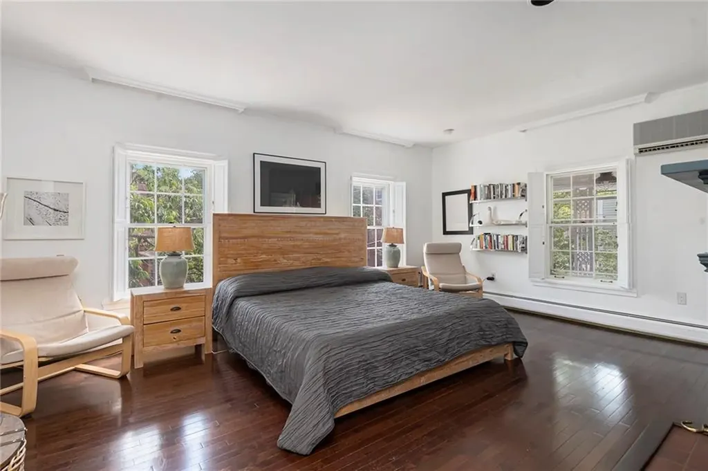 102 Williams Street Providence RI 02906