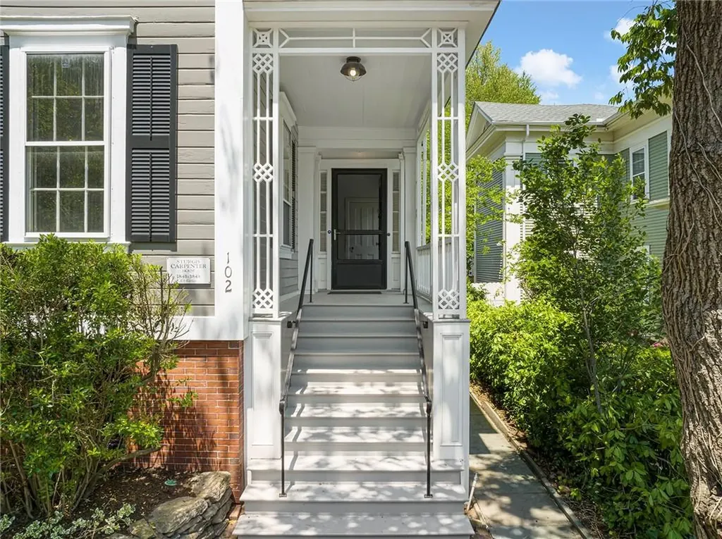 102 Williams Street Providence RI 02906