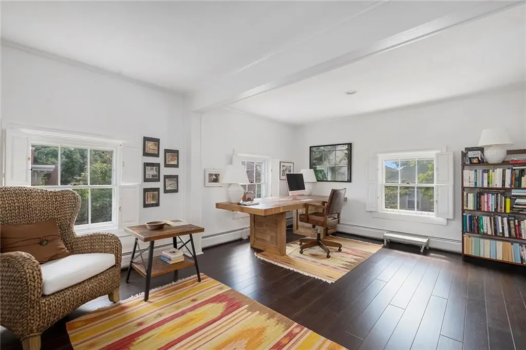 102 Williams Street Providence RI 02906