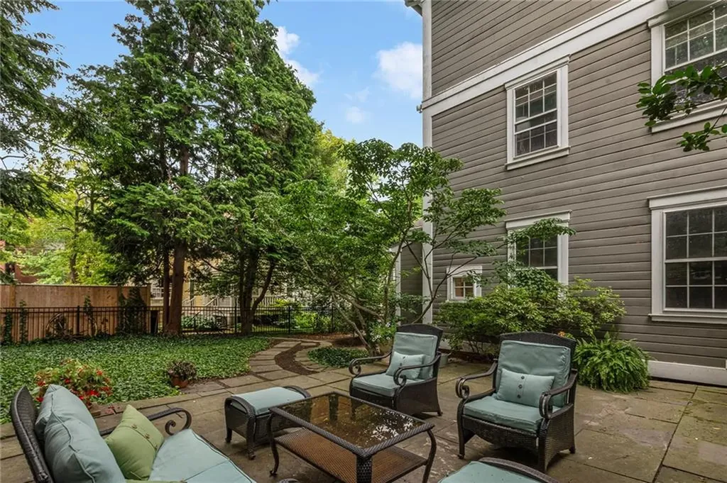 102 Williams Street Providence RI 02906