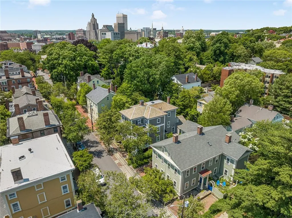 102 Williams Street Providence RI 02906