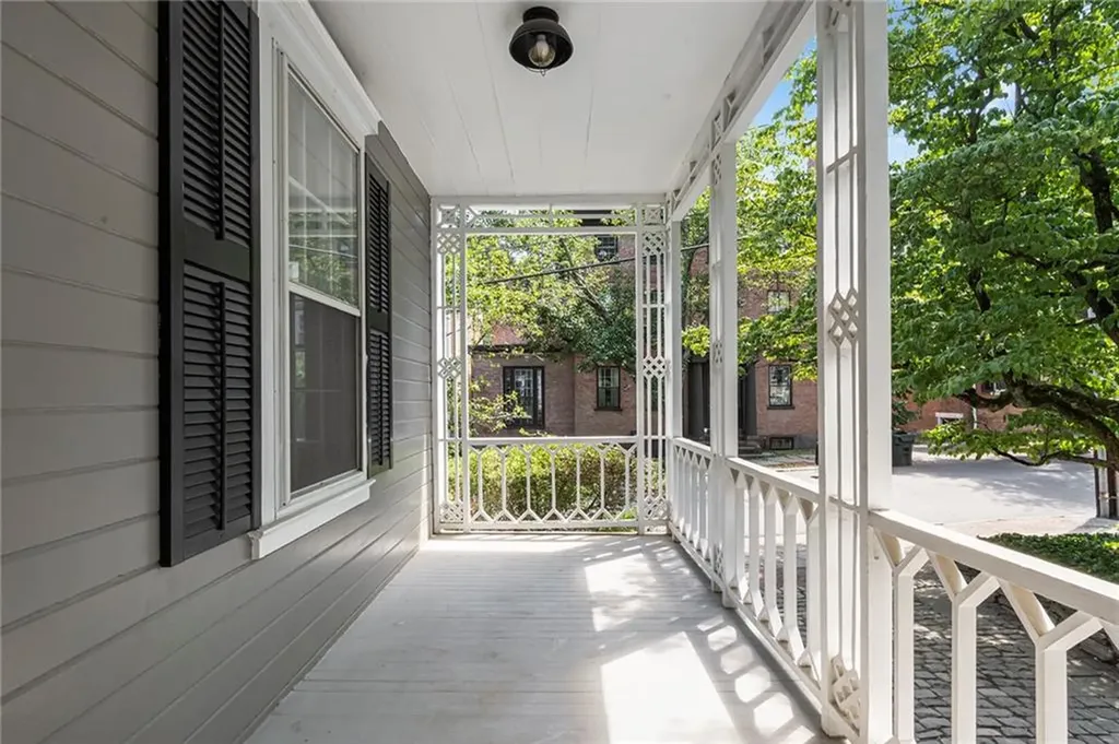 102 Williams Street Providence RI 02906