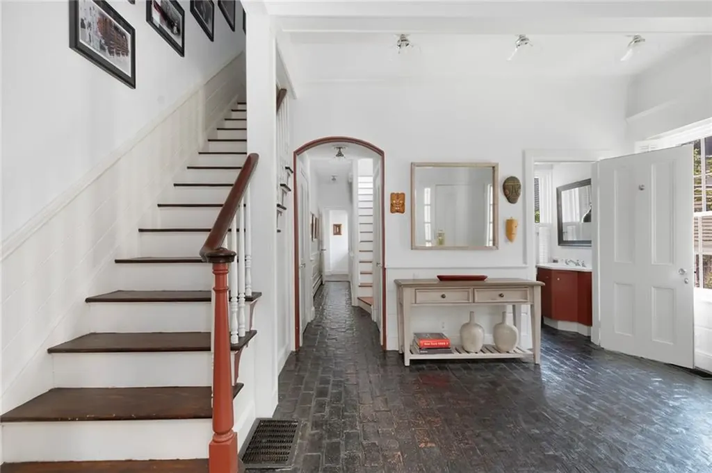 102 Williams Street Providence RI 02906
