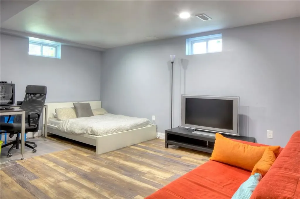 23 Berkley Avenue Portsmouth RI 02871