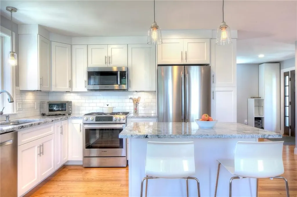 23 Berkley Avenue Portsmouth RI 02871