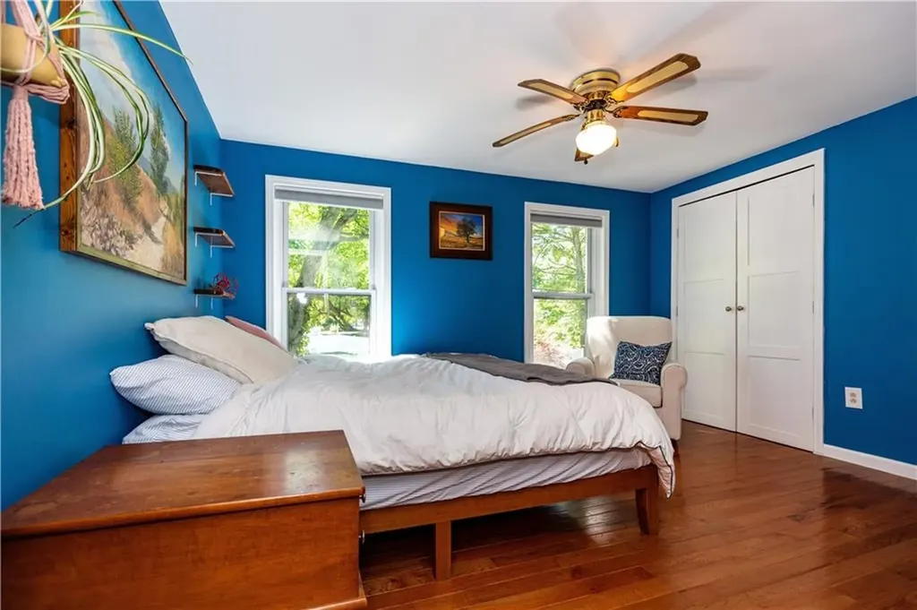 50 Lakeview Avenue Lincoln RI 02865