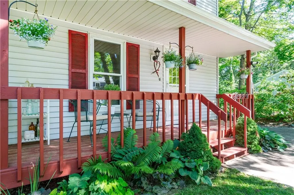 50 Lakeview Avenue Lincoln RI 02865