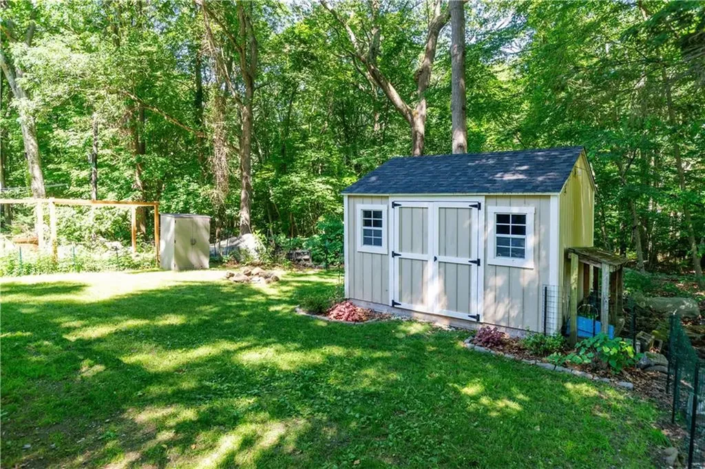 50 Lakeview Avenue Lincoln RI 02865