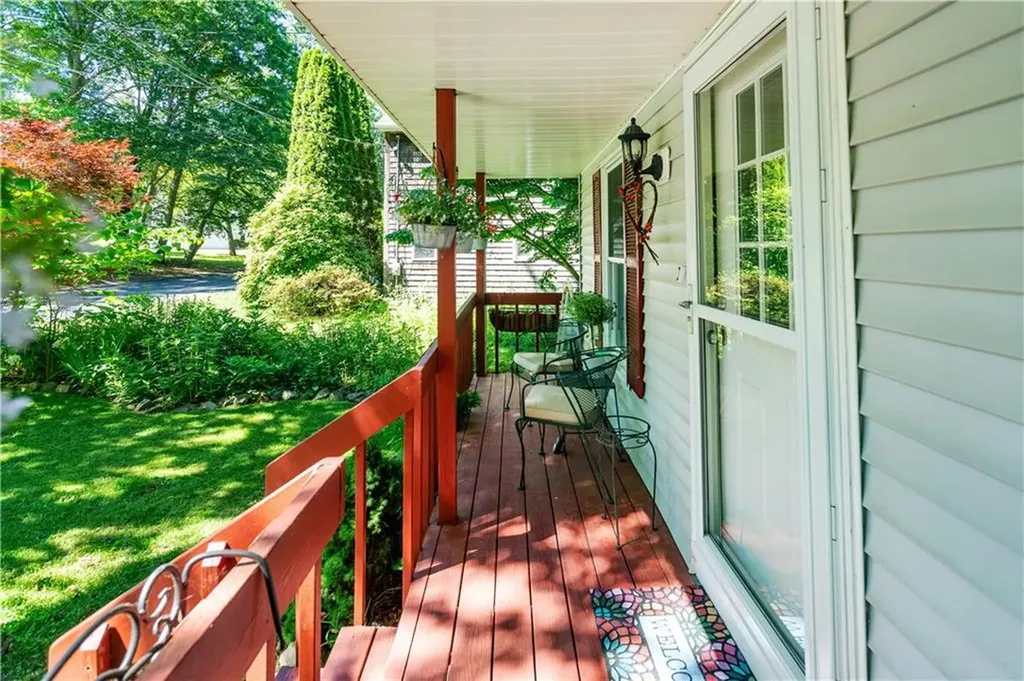 50 Lakeview Avenue Lincoln RI 02865