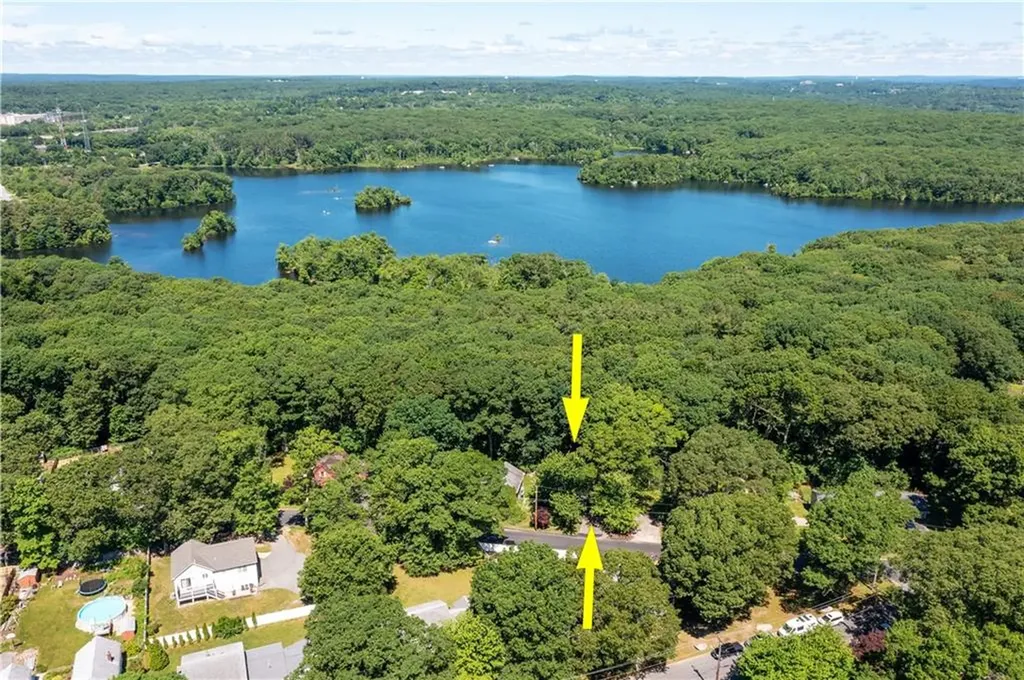 50 Lakeview Avenue Lincoln RI 02865