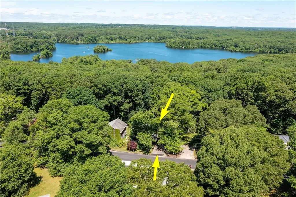 50 Lakeview Avenue Lincoln RI 02865