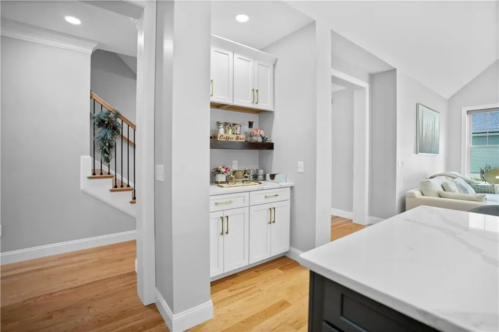 16 Woodward Road Lincoln RI 02865