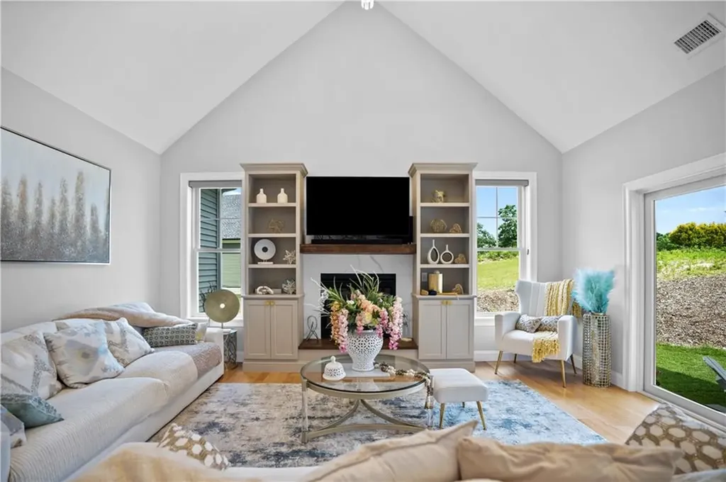 16 Woodward Road Lincoln RI 02865