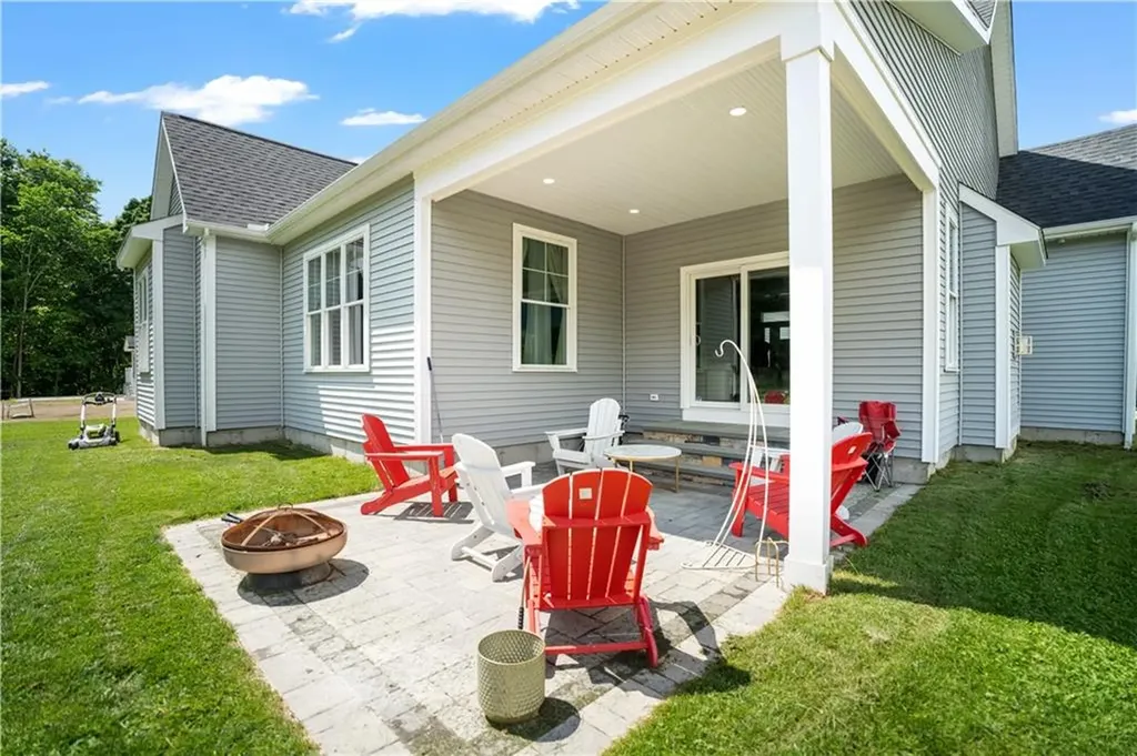 16 Woodward Road Lincoln RI 02865