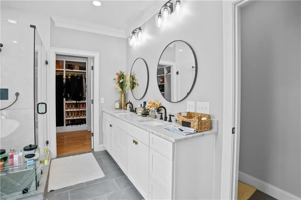 16 Woodward Road Lincoln RI 02865