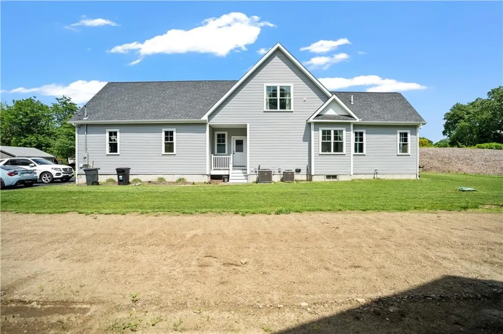 16 Woodward Road Lincoln RI 02865