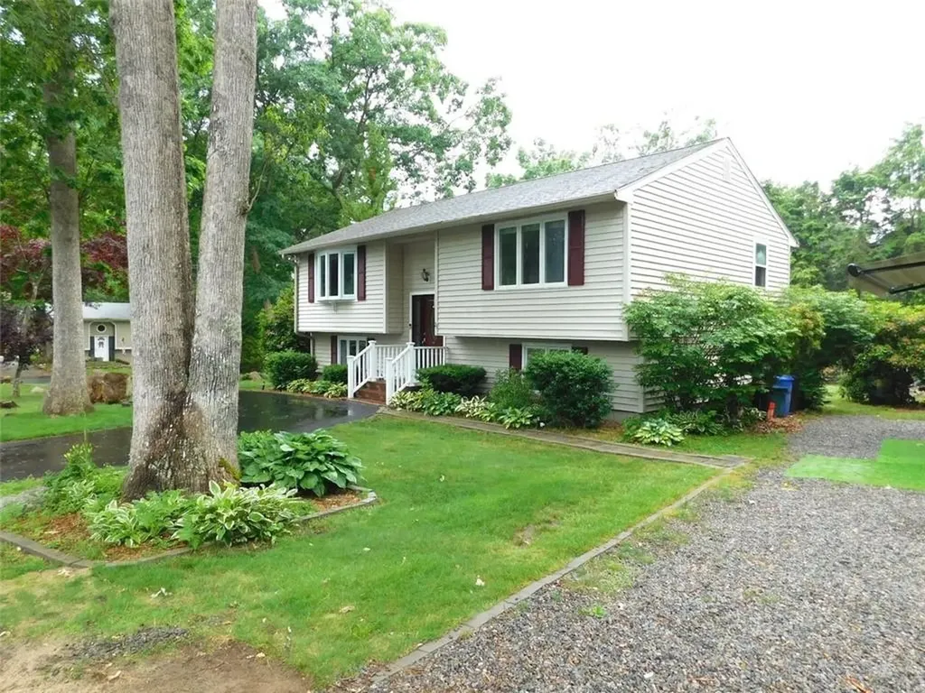 21 Partridge Drive Exeter RI 02822