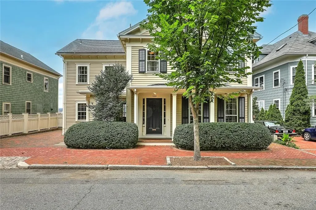 120 Congdon Street Providence RI 02906