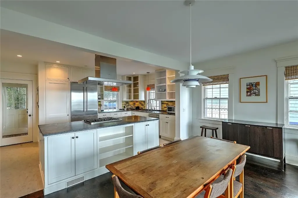 120 Congdon Street Providence RI 02906
