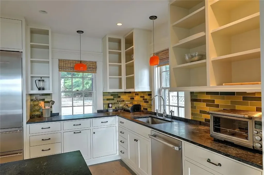 120 Congdon Street Providence RI 02906
