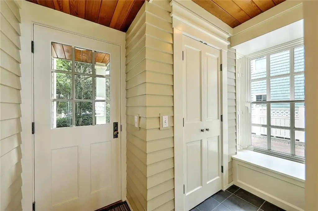 120 Congdon Street Providence RI 02906