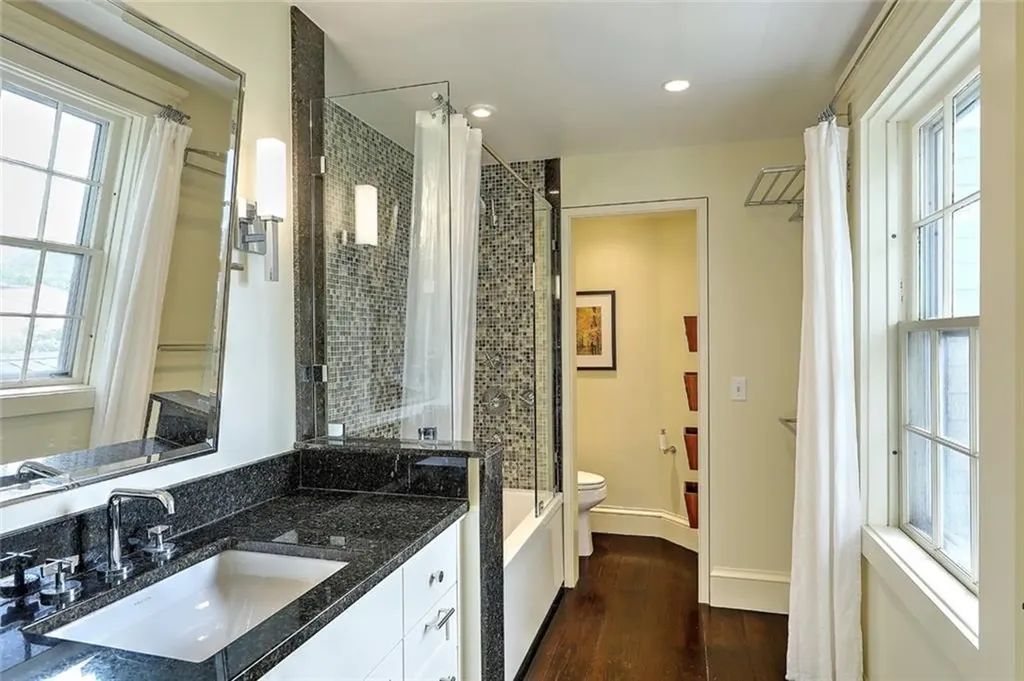 120 Congdon Street Providence RI 02906