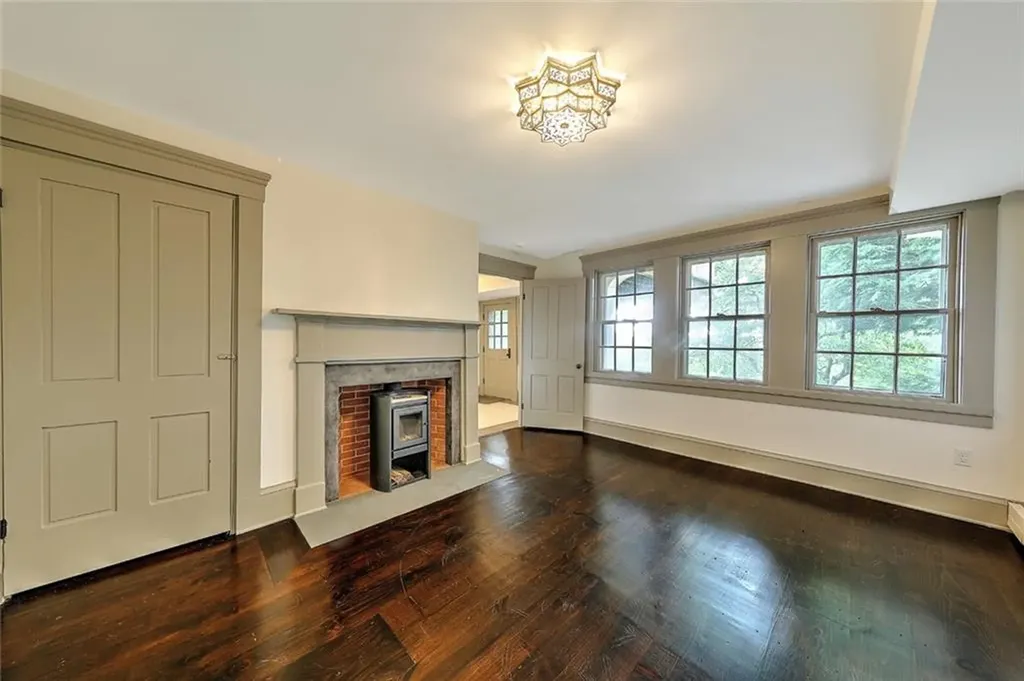 120 Congdon Street Providence RI 02906