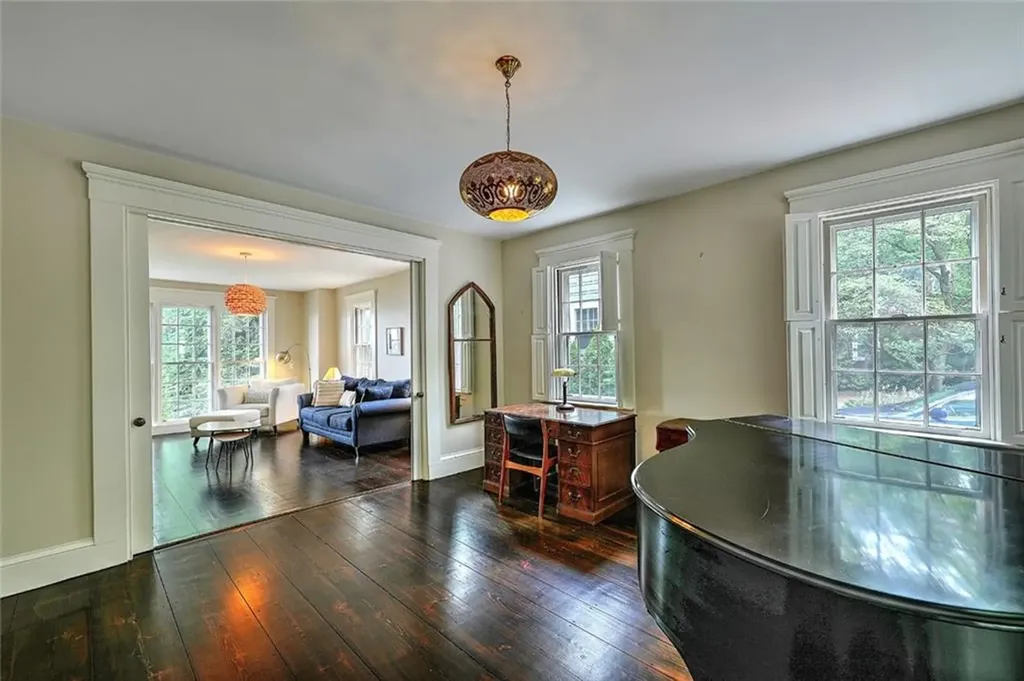 120 Congdon Street Providence RI 02906