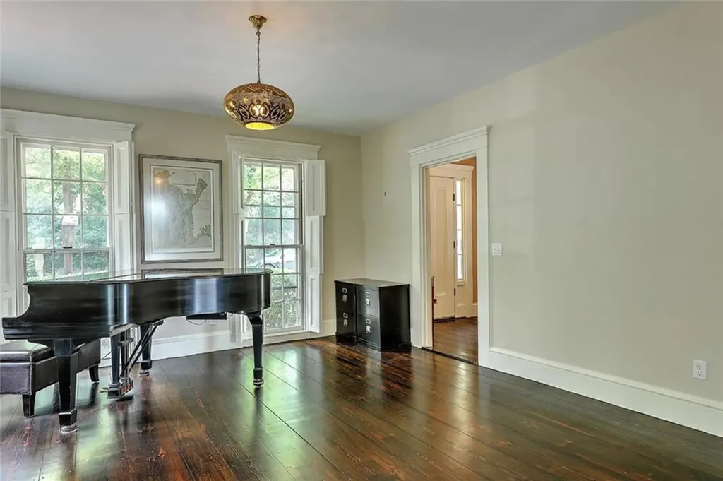 120 Congdon Street Providence RI 02906
