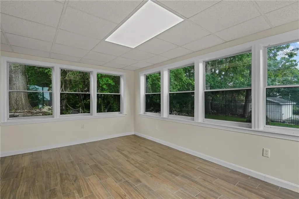 11 Watuppa Avenue Tiverton RI 02878