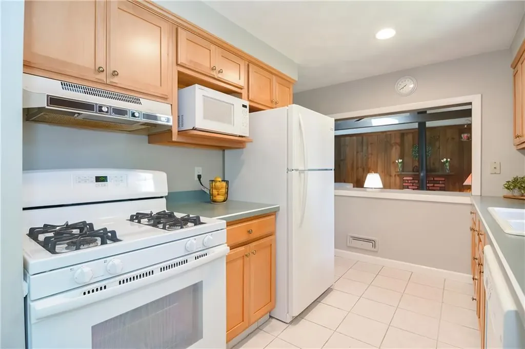 61 Sleepy Hollow Drive Cumberland RI 02864