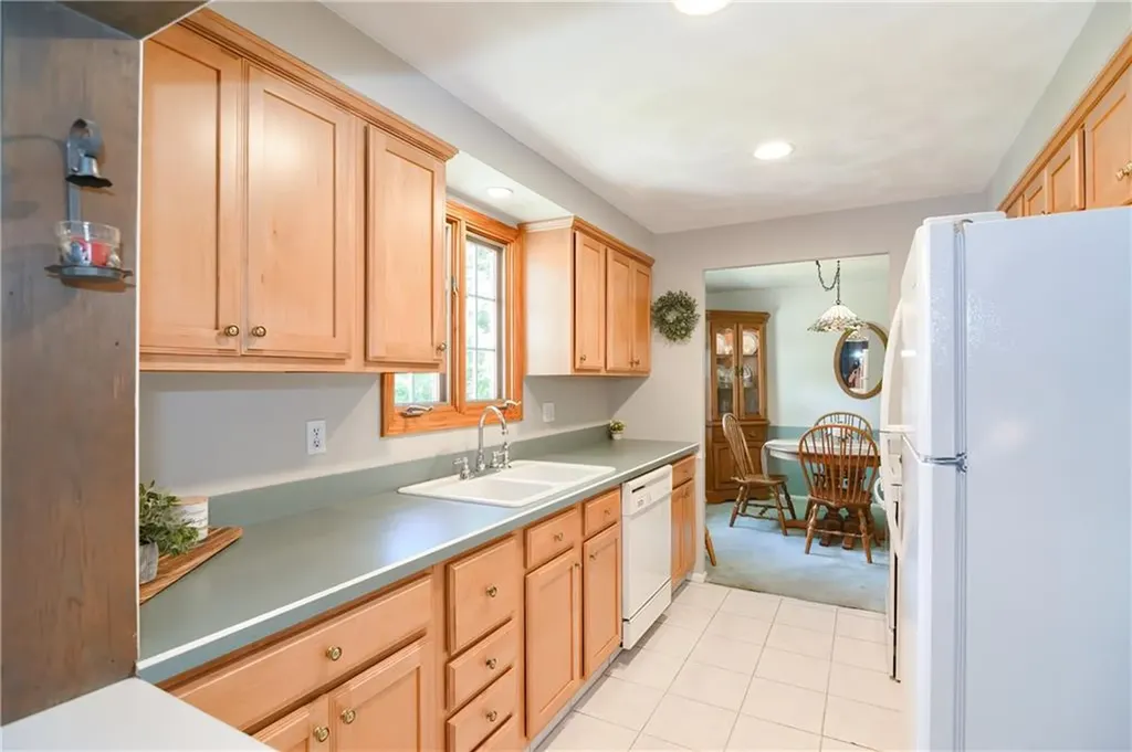 61 Sleepy Hollow Drive Cumberland RI 02864