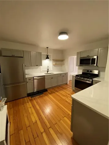 21 Sandringham Avenue Providence RI 02908