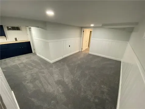 21 Sandringham Avenue Providence RI 02908