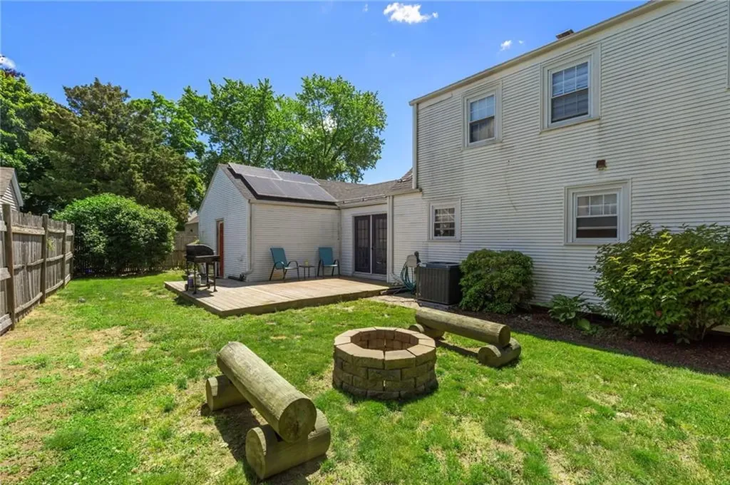 160 Campbell Street Pawtucket RI 02861