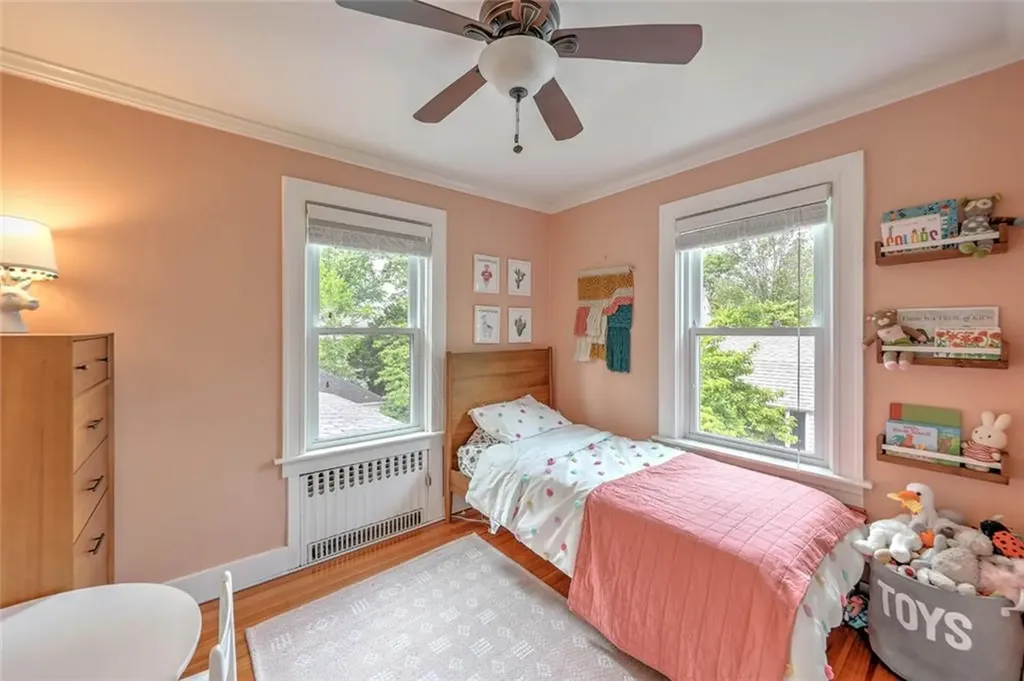 15 Woodbury Street Providence RI 02906