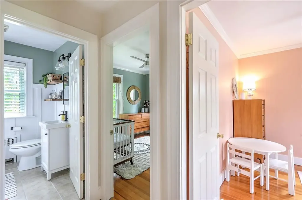 15 Woodbury Street Providence RI 02906