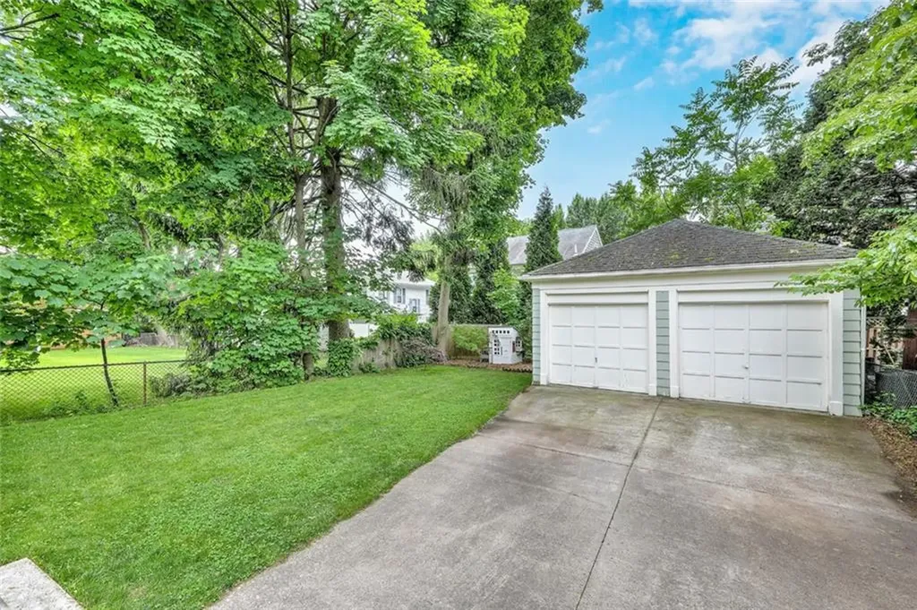 15 Woodbury Street Providence RI 02906
