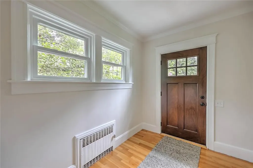 15 Woodbury Street Providence RI 02906