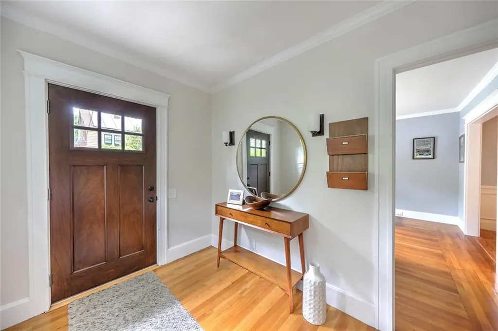 15 Woodbury Street Providence RI 02906