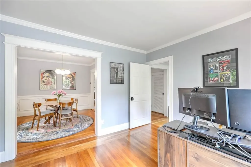 15 Woodbury Street Providence RI 02906