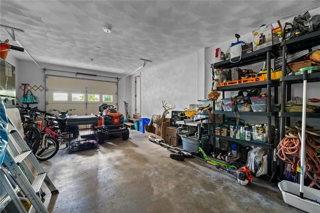 10 Reservoir Road Coventry RI 02816