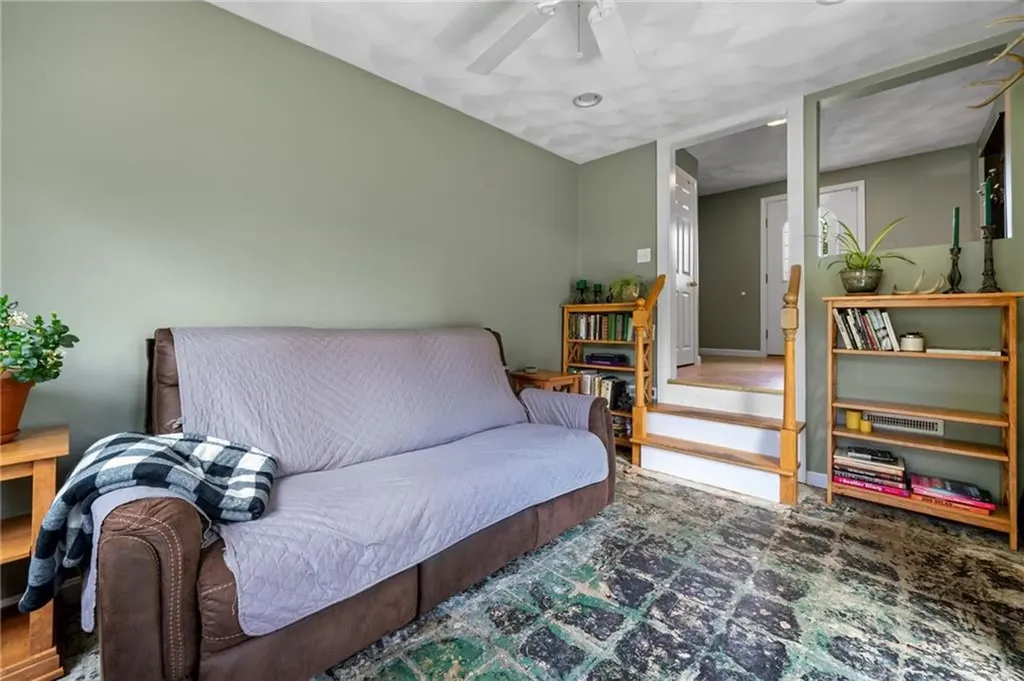 10 Reservoir Road Coventry RI 02816