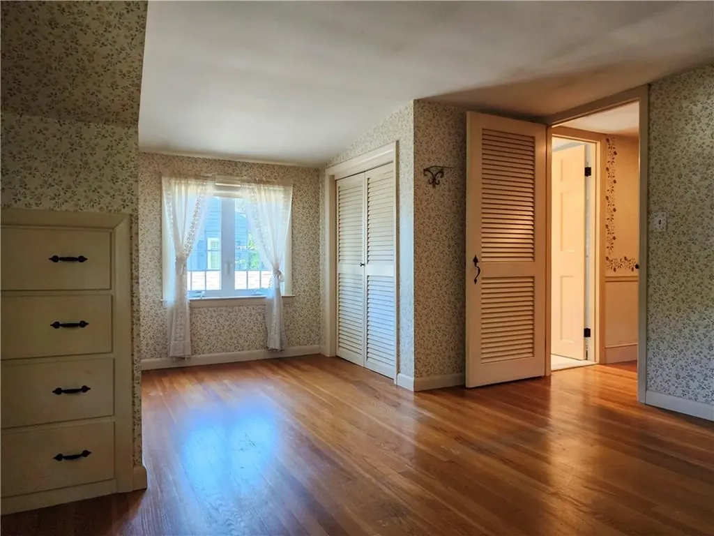 26 Redwood Avenue Pawtucket RI 02861